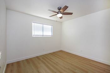 Vinyl flooring